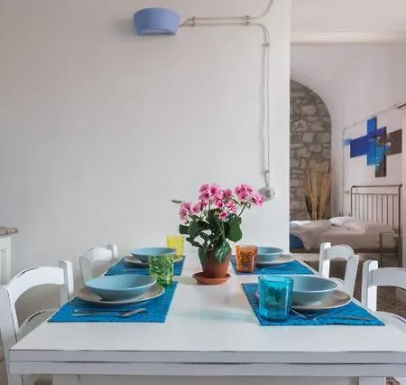 شقة Il Borgo S9702 Locazione Turistica Affitti Brevi بوسا