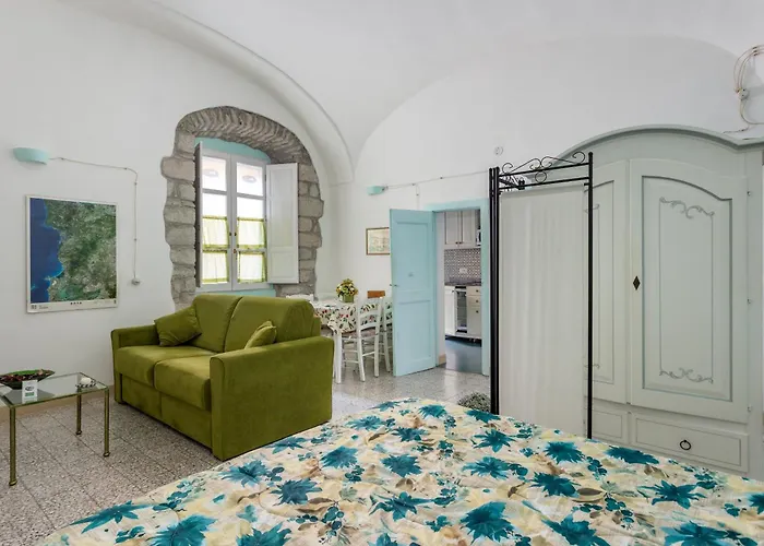 Il Borgo S9702 Locazione Turistica Affitti Brevi * Bosa